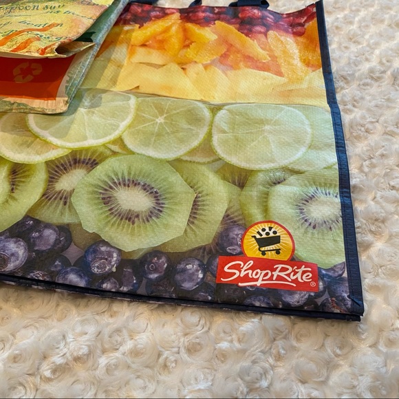 NWT 2 Large Summer Fruits Reuseable Shopping Totes - Picture 2 of 4